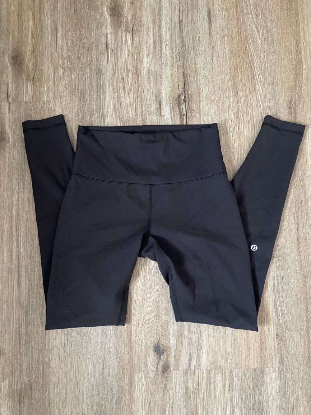 Lululemon leggings size 8